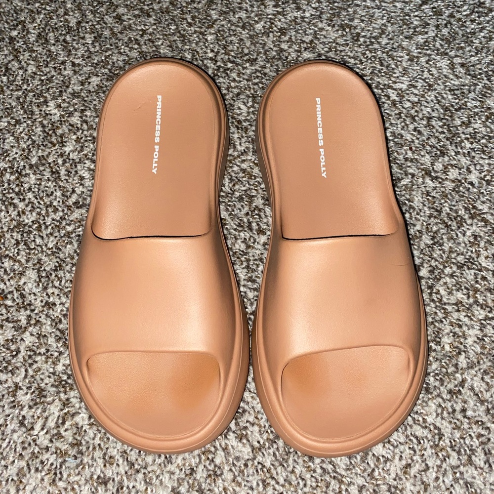 Princess Poly Platform Slides - Picture 3 of 3